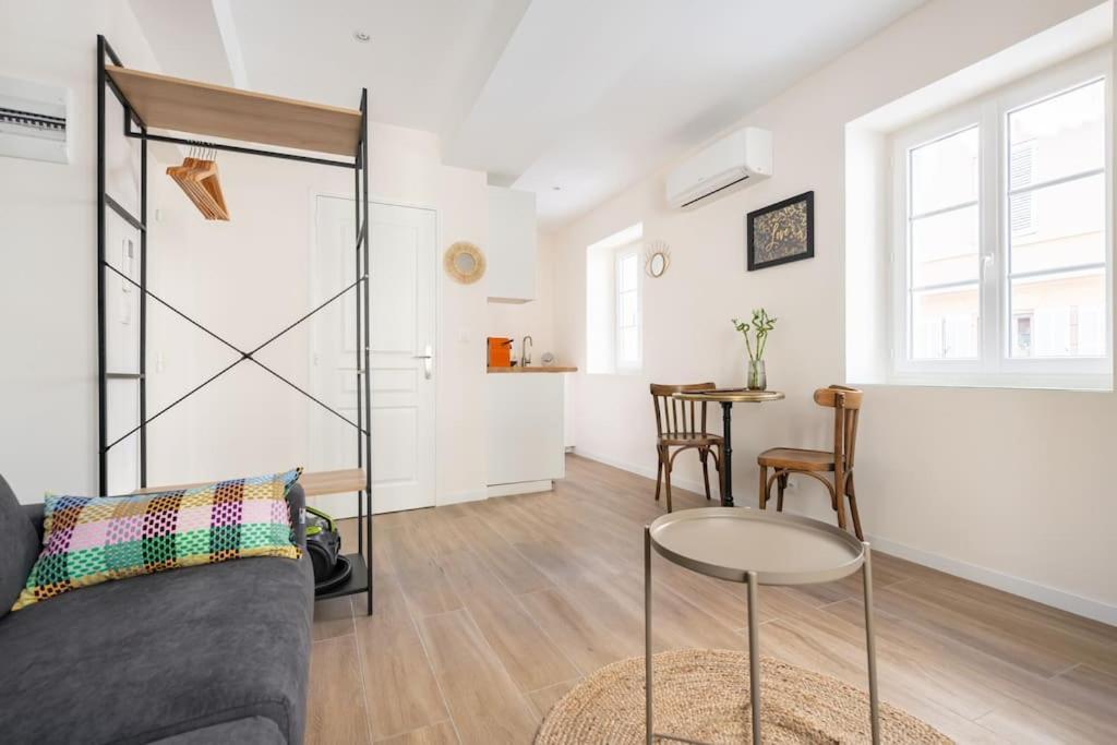 Апартаменты Studio Cosy Vieux-Port Марсель Экстерьер фото